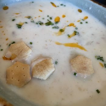 OAK Long Bar + Kitchen - NEW ENGLAND CLAM CHOWDER - Bars Near Me - Boston, Massachusetts