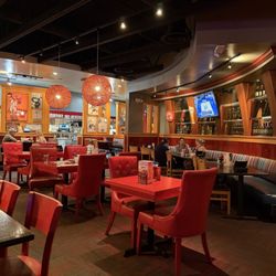 Red Robin Gourmet Burgers and Brews - Dining Area
