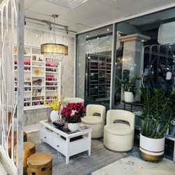 UT Nails & Spa - Nice and clean shop
