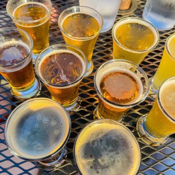Blue Mountain Brewery - Beer Flight - Brewpubs Near Me - Afton, Virginia
