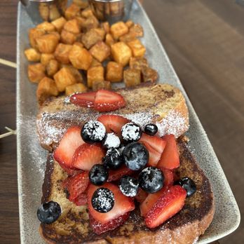 The Glen - Nice presentation but the French toast was a little dry - Seafood Near Me - Frisco, Texas The Glen - Nice presentation but the French toast was a little dry - Seafood Near Me - Frisco, Texas