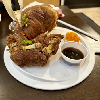 Max's Restaurant - Crispy Pata - Filipino Near Me - Bakersfield, California Max's Restaurant - Crispy Pata - Filipino Near Me - Bakersfield, California