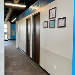 FYZICAL Therapy & Balance Centers