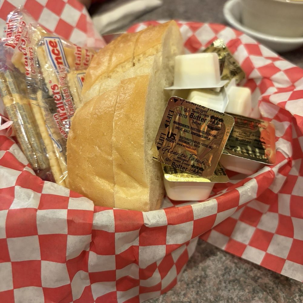 Angie's Family Restaurant - American Near Me - Chesapeake, Virginia