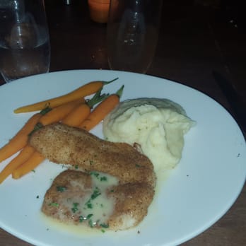 Metro Lafayette - Sole, mashed potatoes, carrots...all delish! - New American Near Me - Lafayette, California Metro Lafayette - Sole, mashed potatoes, carrots...all delish! - New American Near Me - Lafayette, California