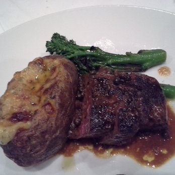 Sociale - Wagyu bavette steak (stuffed potato, charred broccolini, green peppercorns, $37) - Italian Near Me - San Francisco, California
