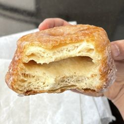 Beacon Doughnuts - Vanilla bean cronut
