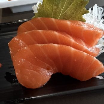 Gochi Japanese Kitchen - Salmon sashimi - Sushi Bars Near Me - Winter Garden, Florida