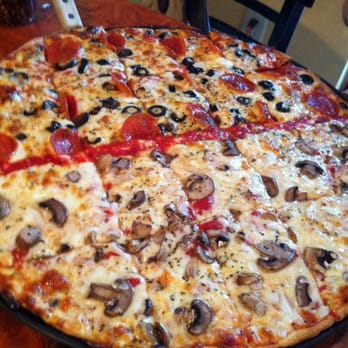Pusateri's Chicago Pizza - Half pepperoni & black olive, half mushroom & onion, 100% delicious - Pizza Near Me - Stuart, Florida Pusateri's Chicago Pizza - Half pepperoni & black olive, half mushroom & onion, 100% delicious - Pizza Near Me - Stuart, Florida