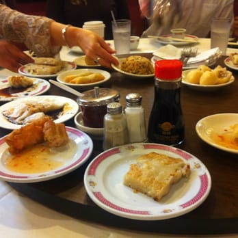 Oriental Pearl Restaurant - Dim sum was average tasting - Seafood Near Me - Chamblee, Georgia