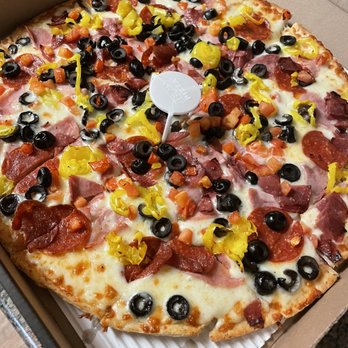 Jet's Pizza - Pizza Near Me - Aurora, Colorado