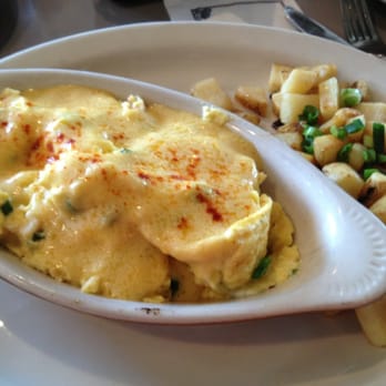 Egg Harbor Café - The Lobster Scramble is soooooo good! - Breakfast & Brunch Near Me - Glenview, Illinois