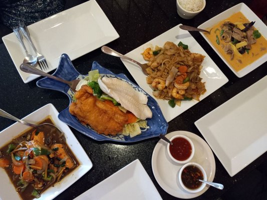 Molly's Thai Ban by null
