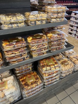 Peachy's Market & Grill by null