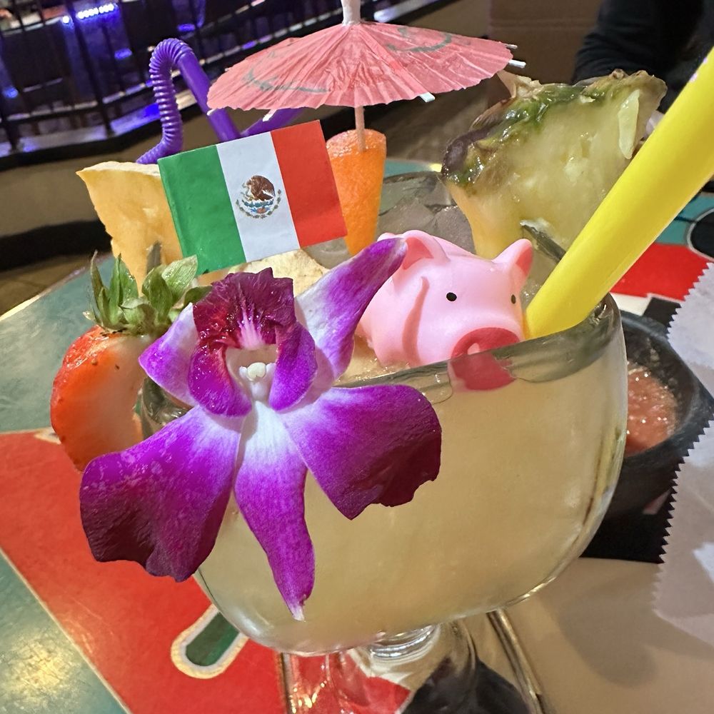 20oz House margarita!! 20oz House margarita!!