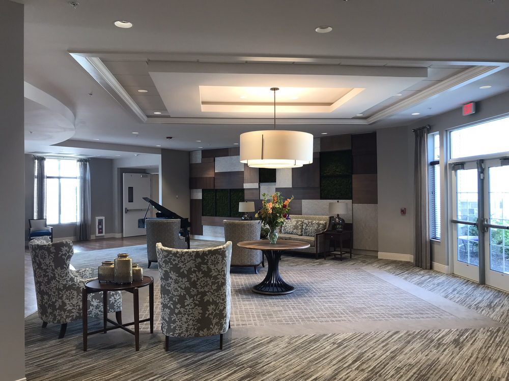 VISTA SPRINGS RAVINIA ESTATE Updated May 2024 6046 Brecksville Rd