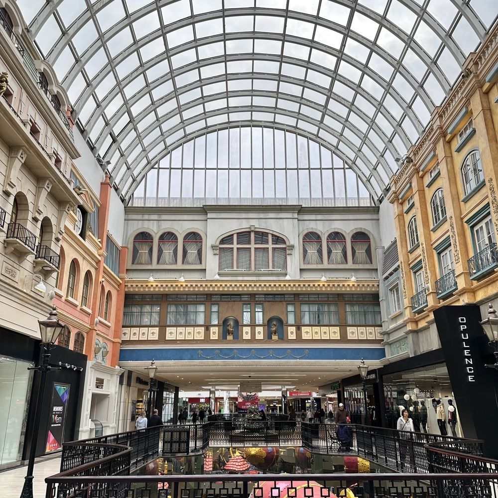 West Edmonton Mall - europa boulevard - Shopping Centers Near Me - Edmonton, Alberta West Edmonton Mall - europa boulevard - Shopping Centers Near Me - Edmonton, Alberta