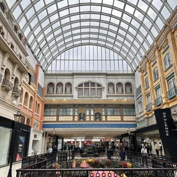 West Edmonton Mall - europa boulevard - Shopping Centers Near Me - Edmonton, Alberta West Edmonton Mall - europa boulevard - Shopping Centers Near Me - Edmonton, Alberta