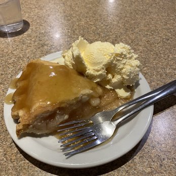 Thunderbird Restaurant - Hot Apple Pie with Rum Sauce and Ice cream - American Near Me - Mt. Carmel Junction, Utah Thunderbird Restaurant - Hot Apple Pie with Rum Sauce and Ice cream - American Near Me - Mt. Carmel Junction, Utah