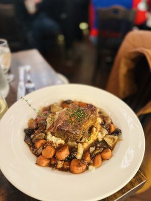 Lola's Lakehouse by null