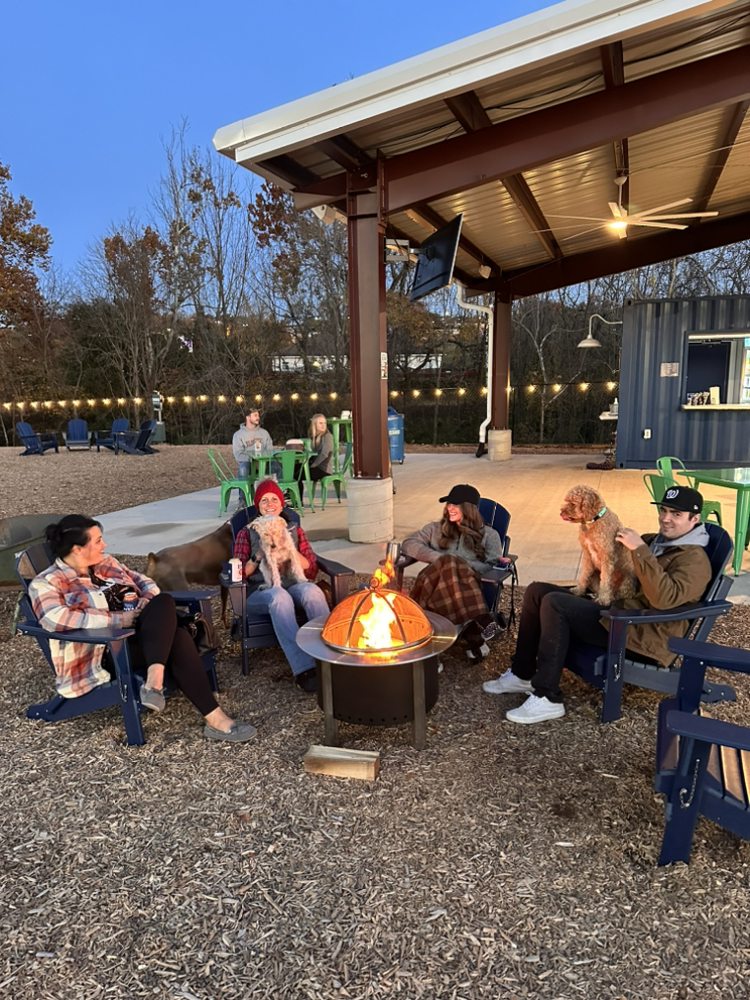 OFF LEASH SOCIAL Updated September 2024 10 Photos 234 Denny Mill