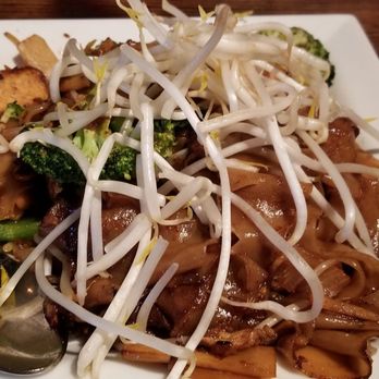 Sabai Cafe & Bar - Ka Me noodles - Thai Near Me - Eugene, Oregon