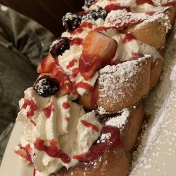 Maison Pickle - Berries 'n' Cream French Toast - Cocktail Bars Near Me - New York, New York