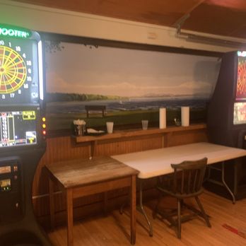 Cobble Stone Ale House - Back room/ dart boards - Pubs Near Me - Liverpool, New York