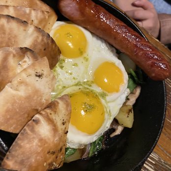 The Common - Three skillet - Breakfast & Brunch Near Me - Brooklyn, New York The Common - Three skillet - Breakfast & Brunch Near Me - Brooklyn, New York