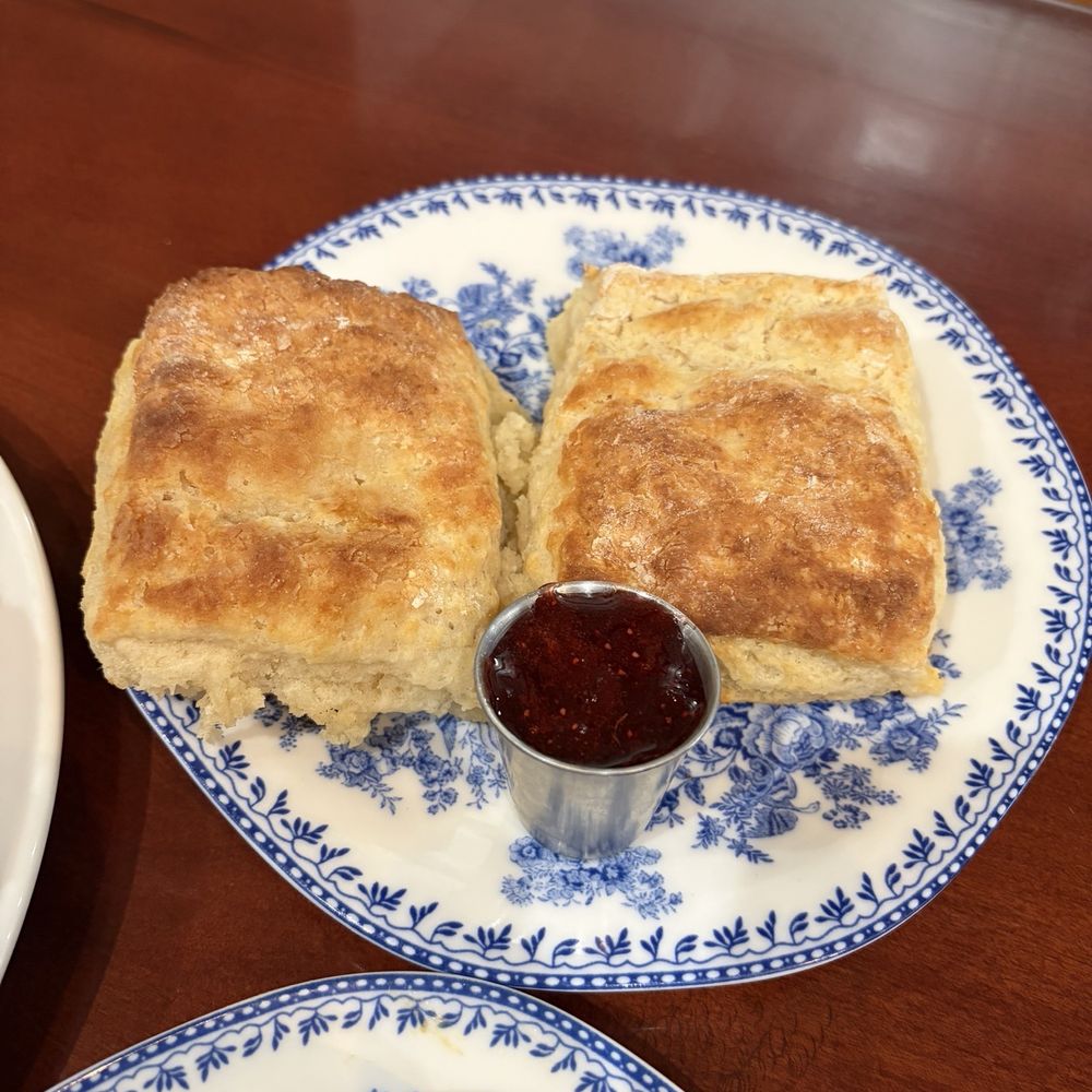 Luella's Southern Kitchen - Buttermilk Biscuits with Homemade Jam - Southern Near Me - Chicago, Illinois Luella's Southern Kitchen - Buttermilk Biscuits with Homemade Jam - Southern Near Me - Chicago, Illinois
