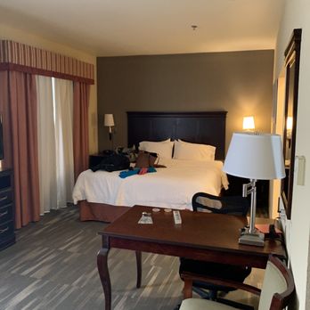 Hampton Inn & Suites Gainesville - Hotels Near Me - Gainesville, Texas