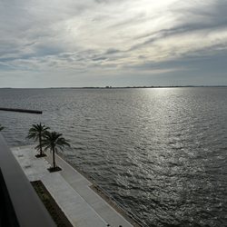 Tarpon’s Southern Cuisine - Outside bar area.