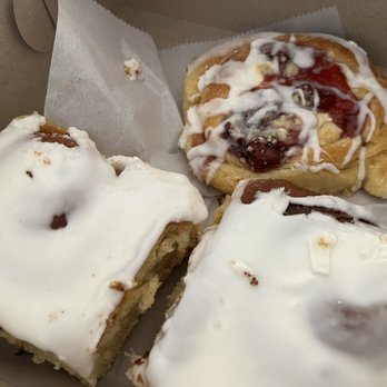 King Bakery Donut Cart - Yum!! - Donuts Near Me - Cambridge, New York King Bakery Donut Cart - Yum!! - Donuts Near Me - Cambridge, New York