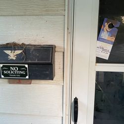Easy Wireless Holdenville - Silas told me he didn't see the no soliciting sign, I was in the house with dogs in the living room and he never even knocked! Creeper
