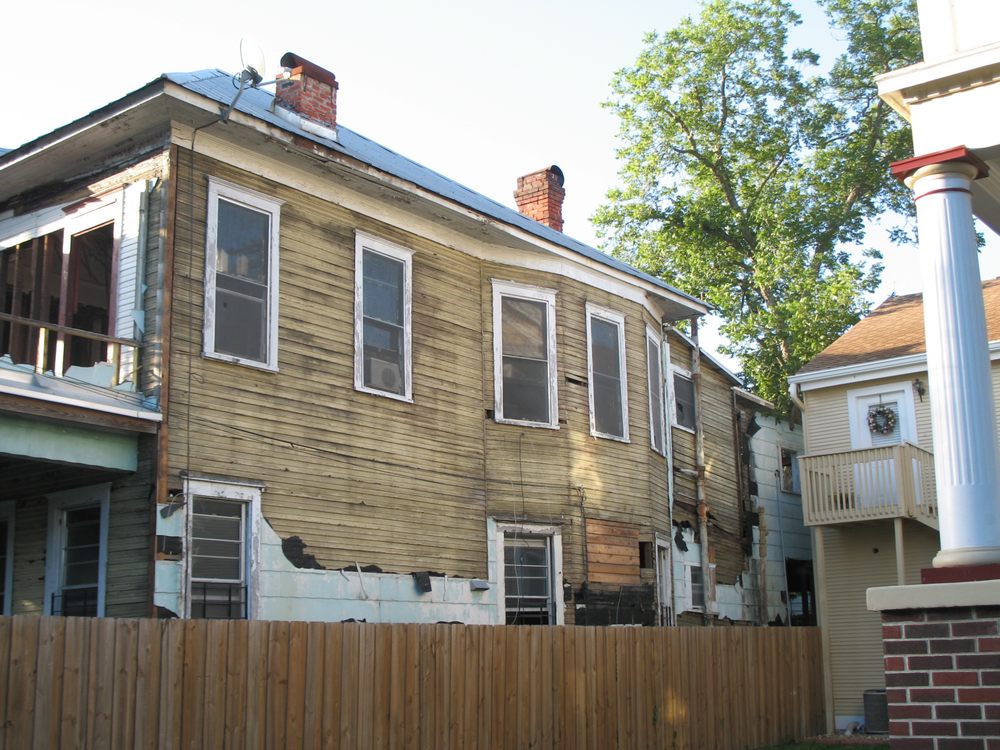 Slide of H & H Homes