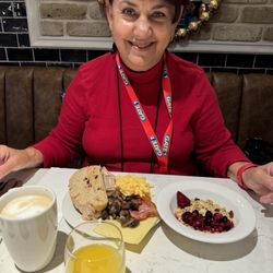 Marriott Courtyard - Great breakfast buffet with lots of choices