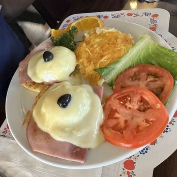 Paula's Pancake House - Classic Benedict - Breakfast & Brunch Near Me - Solvang, California Paula's Pancake House - Classic Benedict - Breakfast & Brunch Near Me - Solvang, California