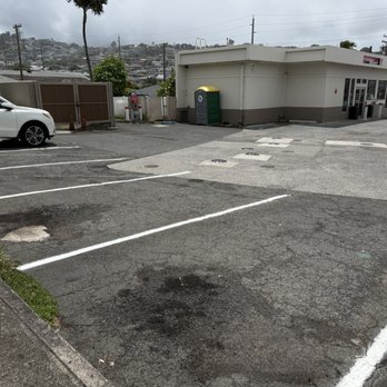 Golden City Restaurant - Parking - Chinese Near Me - Honolulu, Hawaii