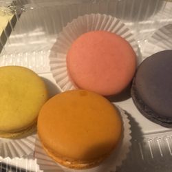 Momma Millies Bakery - French macarons
