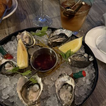 Schooners Monterey - West Coast Oysters on the Half Shell - Seafood Near Me - Monterey, California Schooners Monterey - West Coast Oysters on the Half Shell - Seafood Near Me - Monterey, California