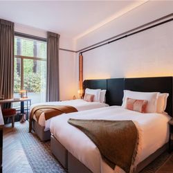 Hart Shoreditch Hotel London, Curio Collection by Hilton - Guest room