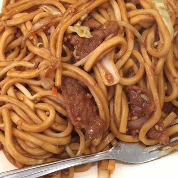 Szechuan First Restaurant - Beef Chow Mein - Szechuan Near Me - Kent, Washington Szechuan First Restaurant - Beef Chow Mein - Szechuan Near Me - Kent, Washington