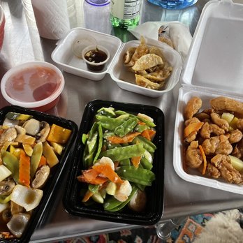 Lulu's Kitchen - Chinese Near Me - Albuquerque, New Mexico