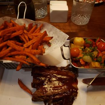 District - Brisket - Cocktail Bars Near Me - Los Angeles, California