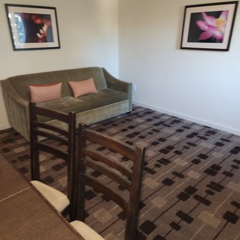 The Zen Hotel - Living room in 2 bedroom queen suite - Hotels Near Me - Palo Alto, California
