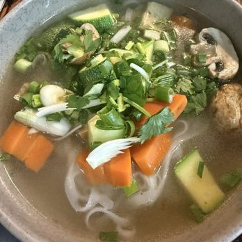 PHO KING - Veggie and tofu pho king - Vietnamese Near Me - Ciudad de México, DIF PHO KING - Veggie and tofu pho king - Vietnamese Near Me - Ciudad de México, DIF