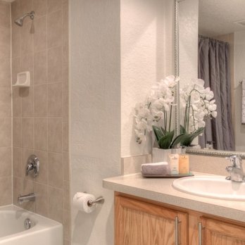 Seaside Villas - Bathroom - Apartments Near Me - Gulfport, Florida Seaside Villas - Bathroom - Apartments Near Me - Gulfport, Florida