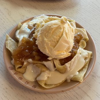 Chocolate Bash - Apple Cinnamon Crepuccini with white chocolate and ice cream - Desserts Near Me - Tustin, California Chocolate Bash - Apple Cinnamon Crepuccini with white chocolate and ice cream - Desserts Near Me - Tustin, California