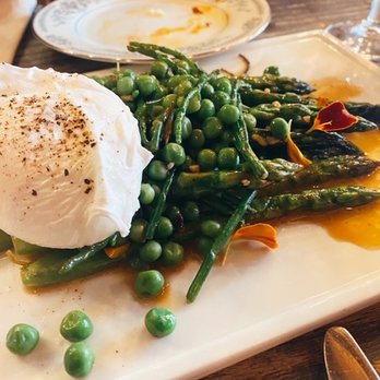 Salt & Brick - Tapas/Small Plates Near Me - Kelowna, British Columbia