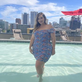 Diablo Rooftop - Enjoying the rooftop pool by the bar. - Lounges Near Me - Phoenix, Arizona Diablo Rooftop - Enjoying the rooftop pool by the bar. - Lounges Near Me - Phoenix, Arizona